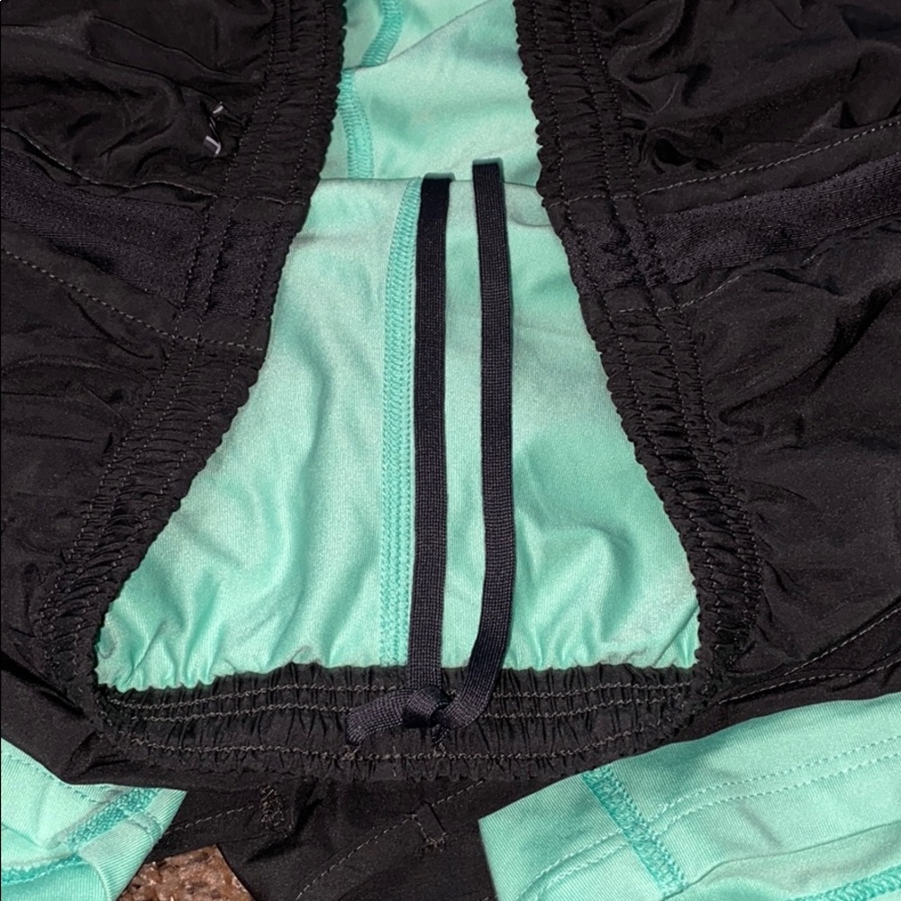 Nike Shorts - Picture 2 of 4